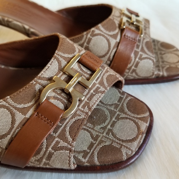 SALVATORE FERRAGAMO | Vintage Jacquard Sandals - Picture 5 of 8